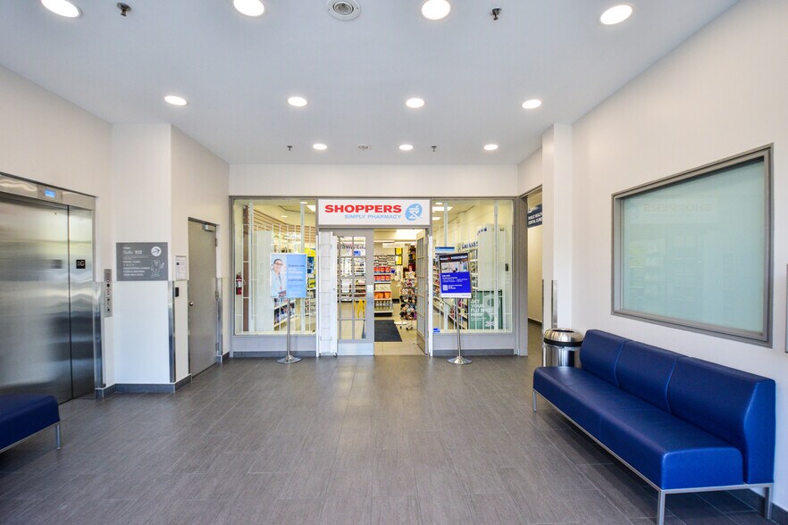 More Photos Of 235 Danforth Ave, Toronto Medical For Lease