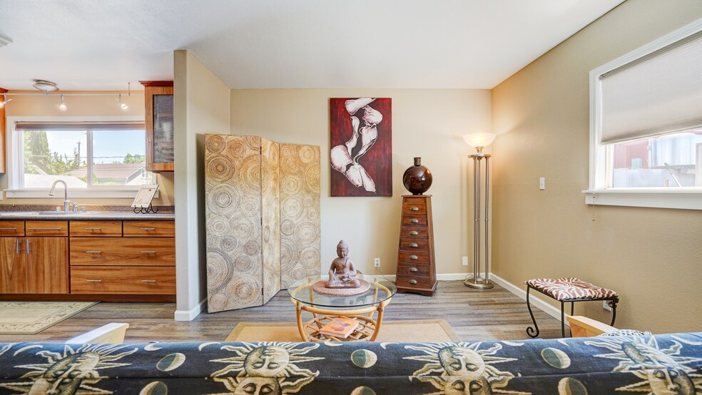 More Photos Of 436-440 Center St, Healdsburg Storefront Retail Residential For Sale