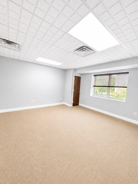 More Photos Of 490 Schooleys Mountain Rd, Hackettstown Office For Sale