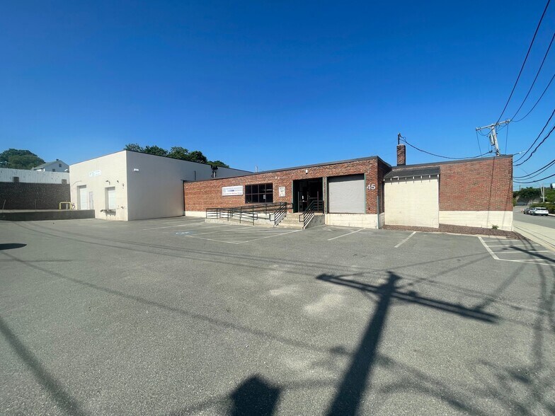 More Photos Of 45 Electric Ave, Brighton Flex For Sale