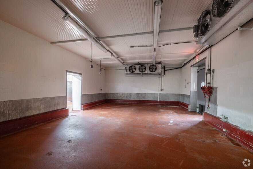 More Photos Of 4260 Old River Rd, Schiller Park Food Processing For Sale