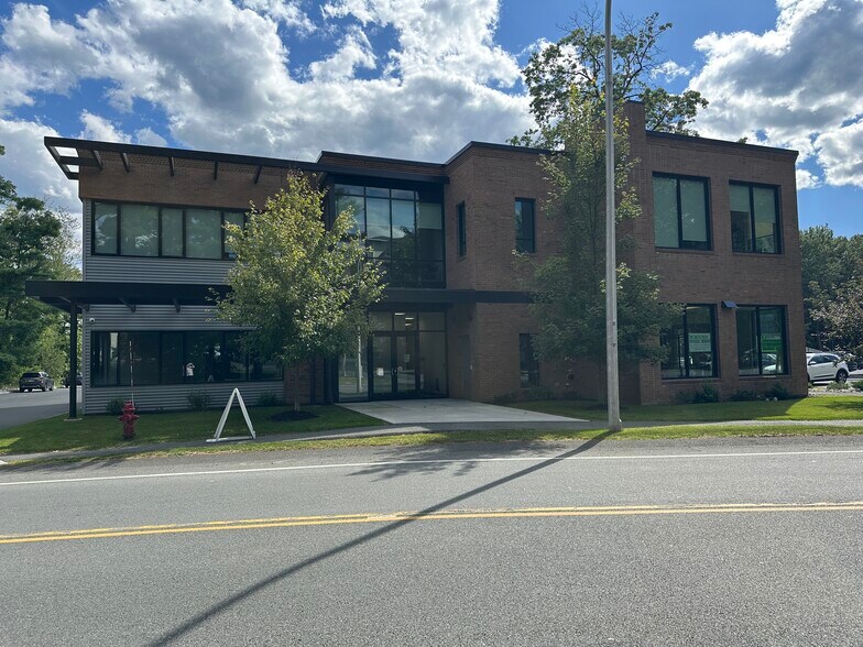 Primary Photo Of 5 Wall St, Clifton Park Medical For Lease