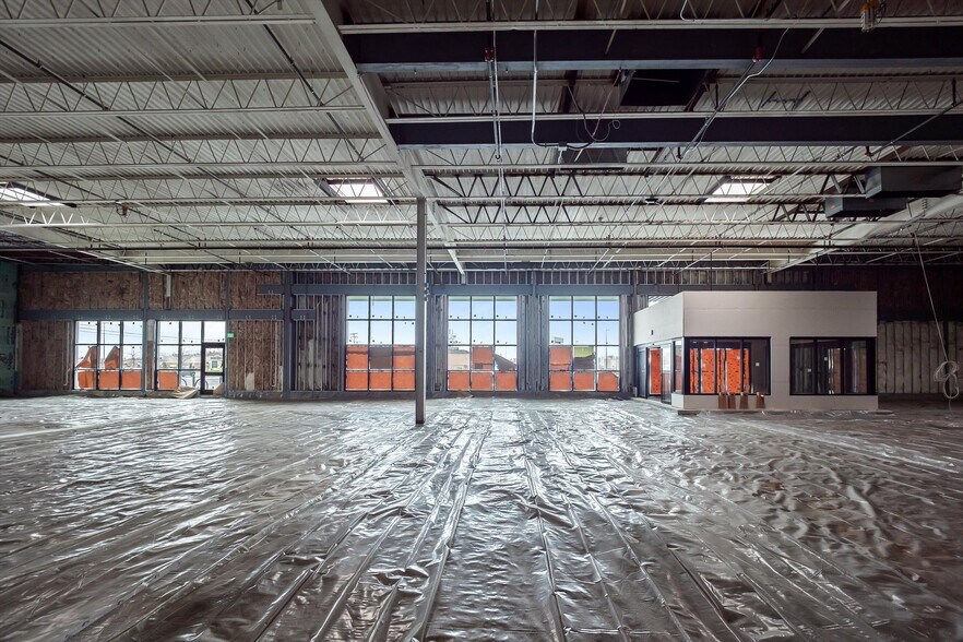 More Photos Of 32070 Gratiot Ave, Roseville Freestanding For Lease