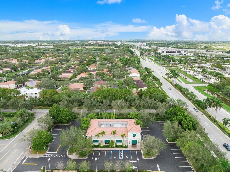 More Photos Of 4471 Weston Rd, Weston Freestanding For Lease