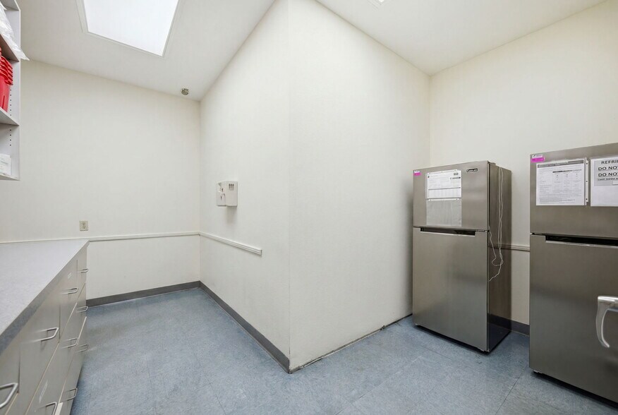 More Photos Of 433 SW 10th St, Ocala Medical For Sale