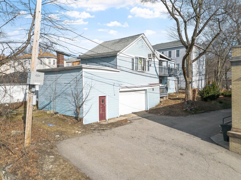 More Photos Of 3 Chelsea St, Worcester Apartments For Sale