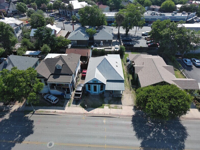 More Photos Of 1234 S Saint Marys St, San Antonio Storefront Retail Office For Sale