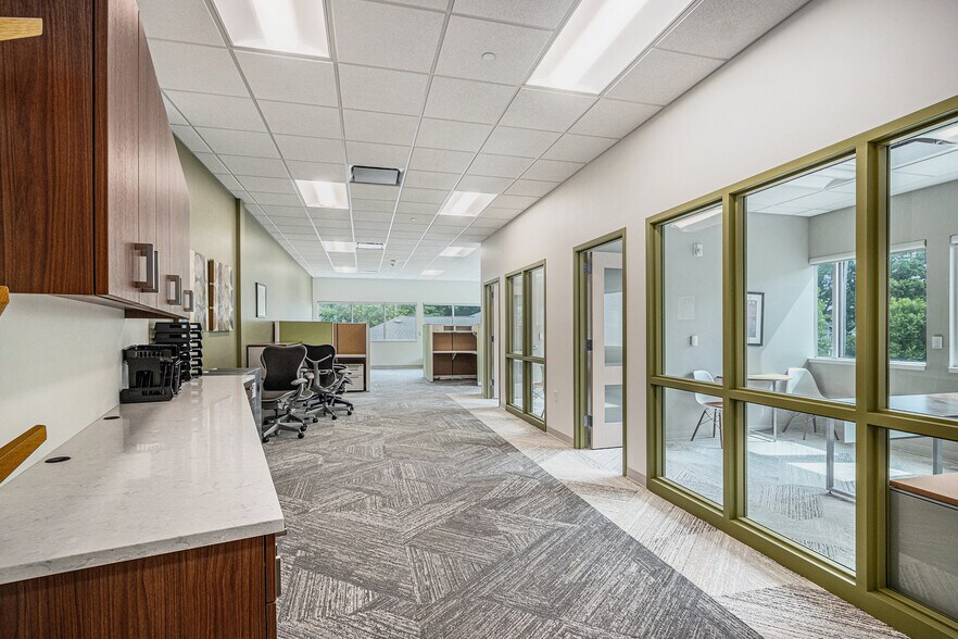 More Photos Of 1825 S Park St, Kalamazoo Medical For Lease