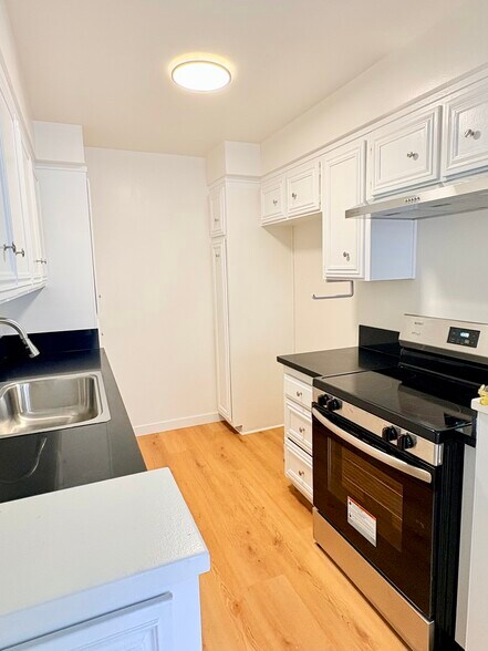 More Photos Of 12718 Mitchell Ave, Los Angeles Apartments For Sale