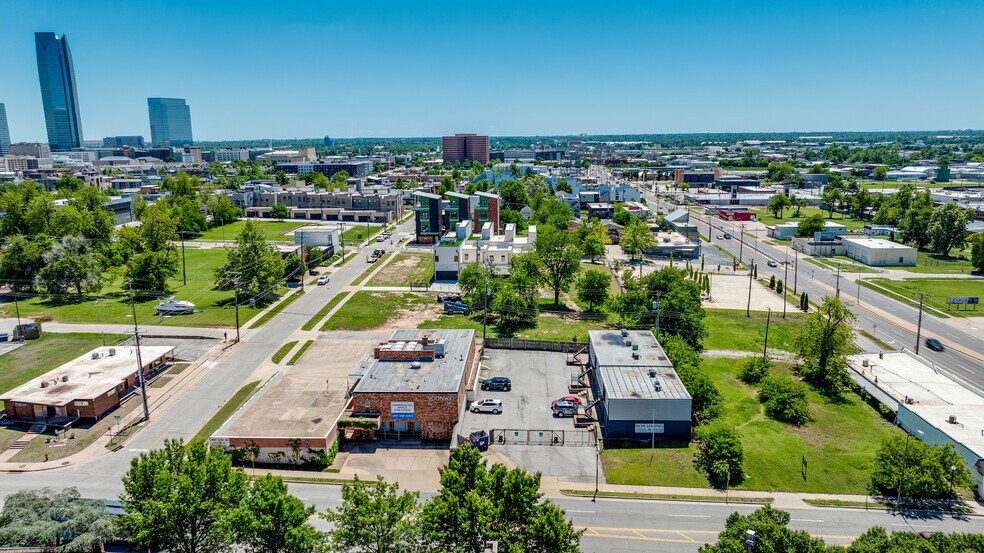 More Photos Of NW 10th St & N Classen Blvd, Oklahoma City Apartments For Sale