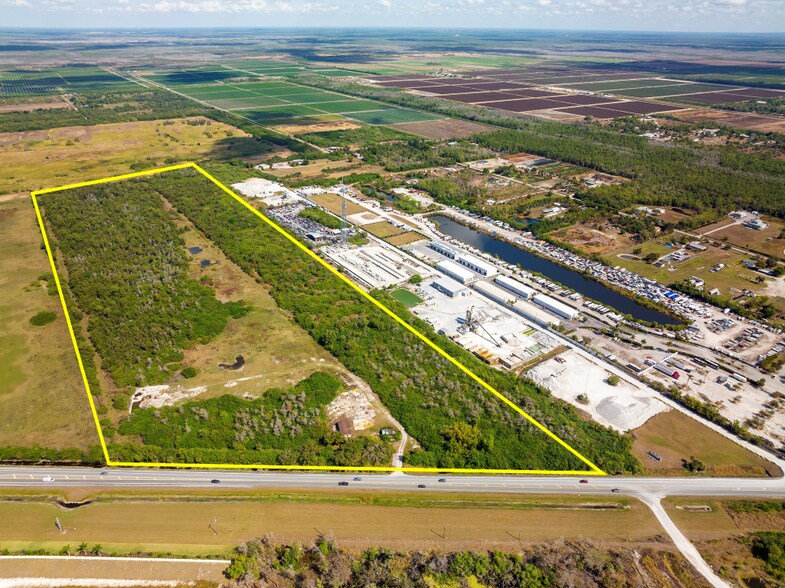 More Photos Of 15435 Tamiami Trl E, Naples Land For Sale