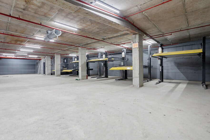 More Photos Of 150-23 Barclay Ave, Flushing Apartments For Lease