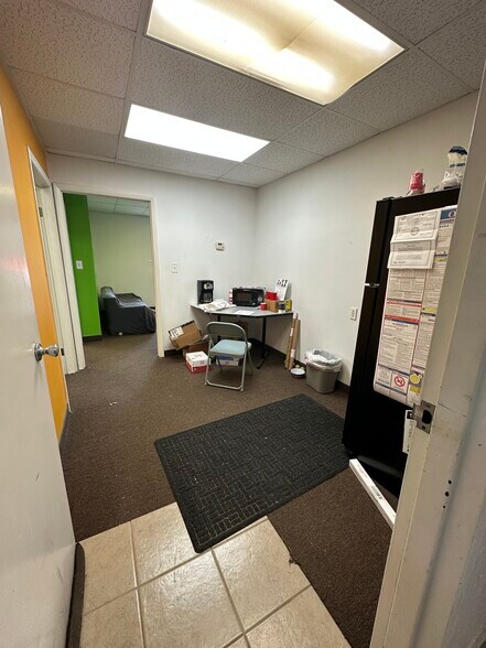 More Photos Of 7255 Industrial Park Blvd, Mentor Manufacturing For Lease