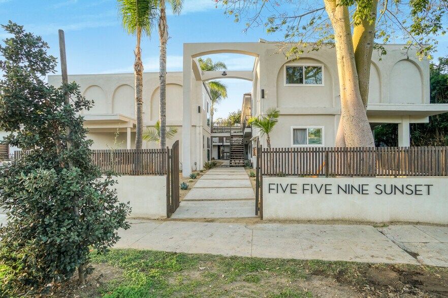 Primary Photo Of 559 Sunset Ave, Venice Apartments For Sale