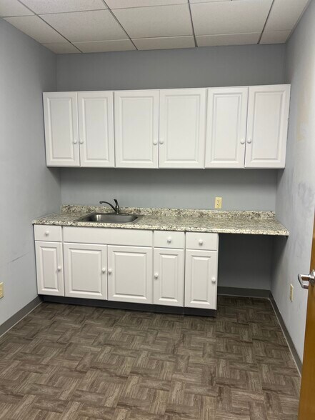 More Photos Of 361 Southport Cir, Virginia Beach Unknown For Lease