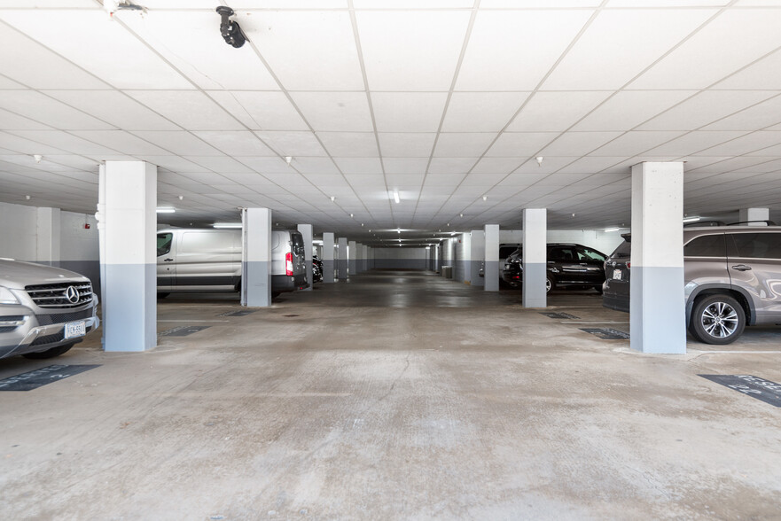 More Photos Of 7535 Little River Tpke, Annandale Office Residential For Sale