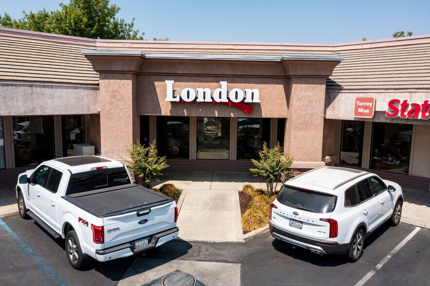 More Photos Of 35 W Alexander Ave, Merced General Retail For Sale
