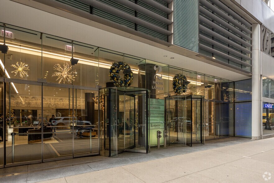 More Photos Of 2 N LaSalle St, Chicago Office For Lease
