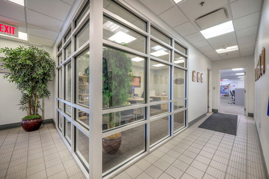 More Photos Of 3921 Frederick Ave, Saint Joseph General Retail For Sale