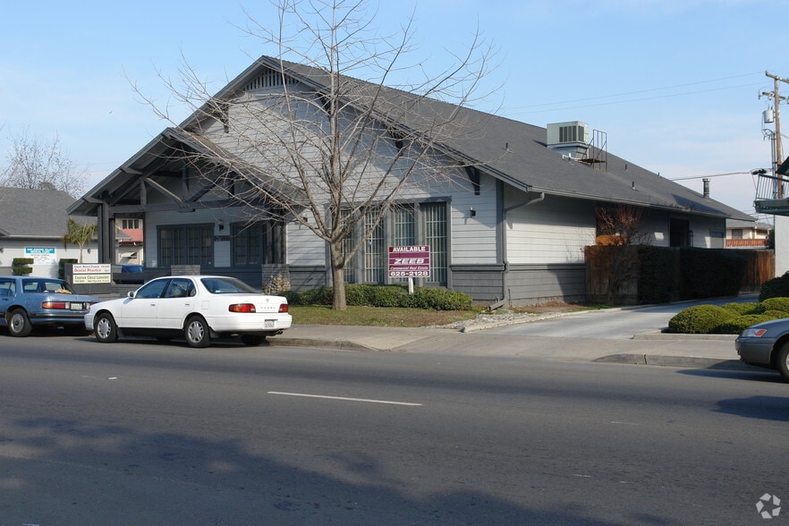 More Photos Of 518 N Court St, Visalia Medical For Lease