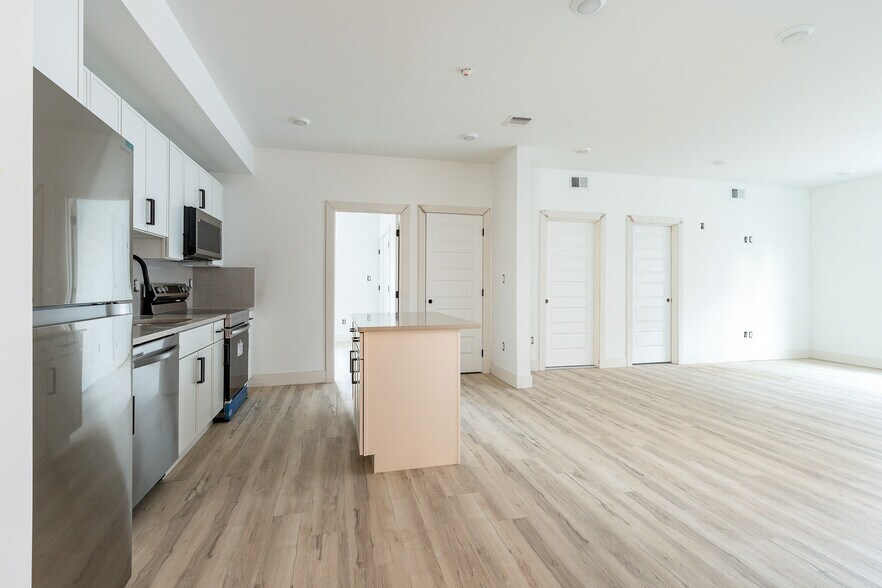 More Photos Of 809 Diamond St, Philadelphia Apartments For Sale