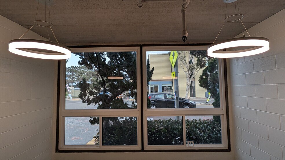 More Photos Of 2990 Mission Blvd, San Diego Office Residential For Lease