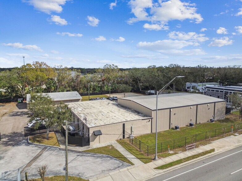 Primary Photo Of 14915 N Nebraska Ave, Tampa Showroom For Sale