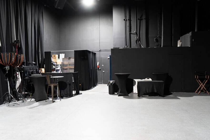 More Photos Of 14066 NW 82nd Unit #8-a Ave, Miami Lakes Sports And Entertainment For Sale