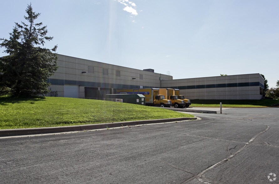 More Photos Of 1395 Commerce Dr, Eagan Office For Sale