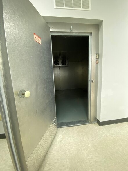 More Photos Of 1419 Chapman Hwy, Sevierville Light Distribution For Lease