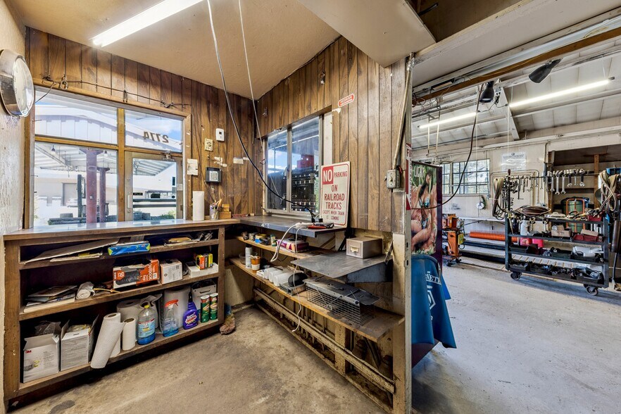 More Photos Of 2774 Lake Tahoe Blvd, South Lake Tahoe Industrial For Sale
