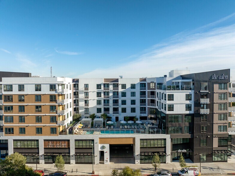 More Photos Of 1340 S Hill St, Los Angeles Apartments For Lease