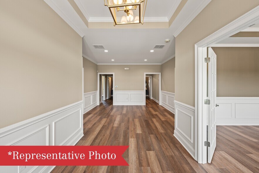 More Photos Of 1060 Garland Dr, Bogart Office For Sale