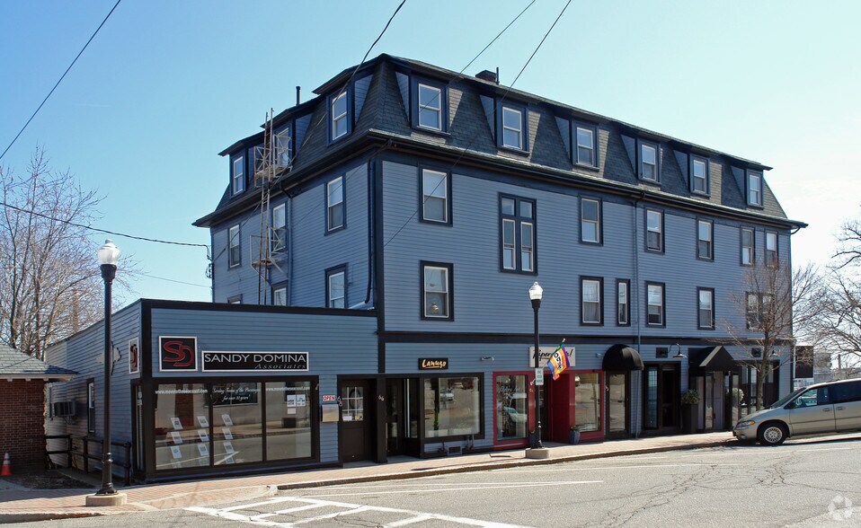 More Photos Of 60-68 Wallingford Sq, Kittery Storefront For Sale