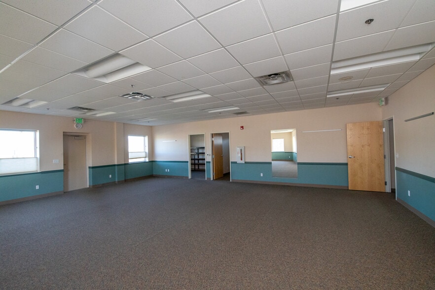 More Photos Of 5055 Chaparral Ct, Boulder Flex For Sale