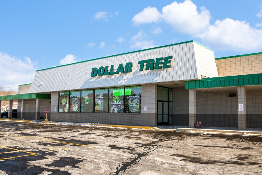 More Photos Of 720-756 Broadway St, Berlin Unknown For Lease