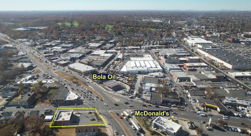 More Photos Of 66 S Franklin St, Hempstead Freestanding For Lease