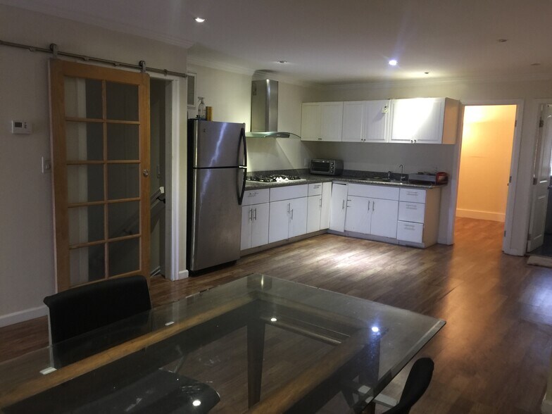 More Photos Of 412-414 E 12th St, Oakland Storefront Retail Residential For Sale