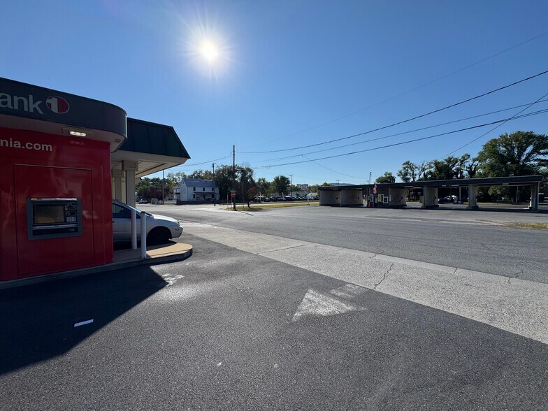 More Photos Of 508 N Commerce Ave, Front Royal Bank For Sale