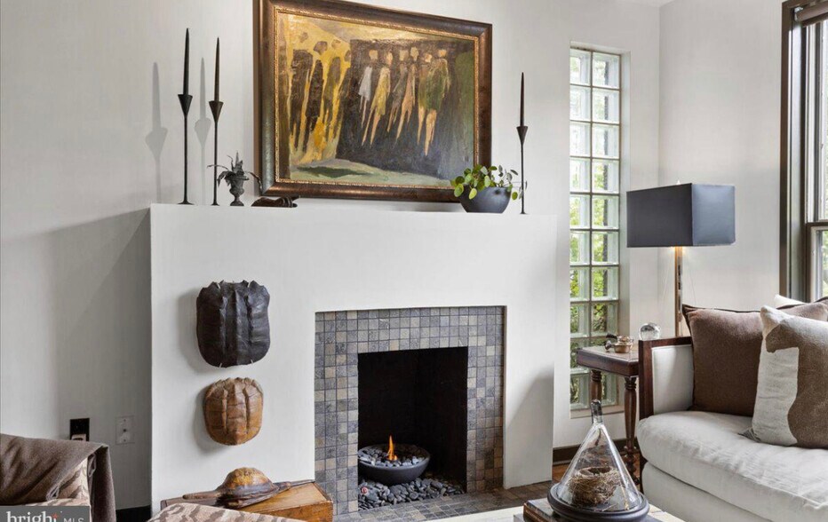 More Photos Of 5169 Macarthur Blvd NW, Washington Office Residential For Lease