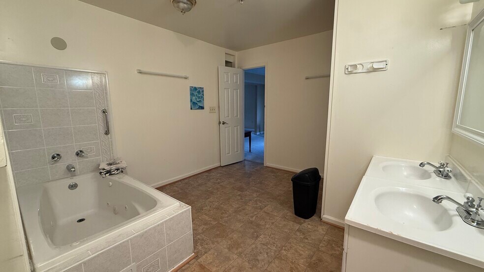 More Photos Of 5212 Astor Pl SE, Washington Assisted Living For Lease