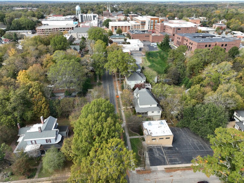 More Photos Of 167 Union St S, Concord Storefront Retail Office For Lease