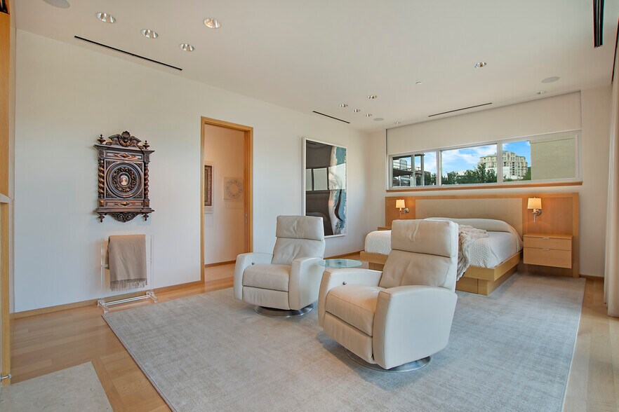 More Photos Of , Dallas Unknown For Sale