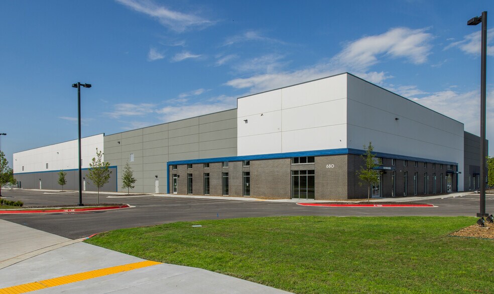 More Photos Of Oakwood & Dixieland Rd, Lowell Unknown For Lease