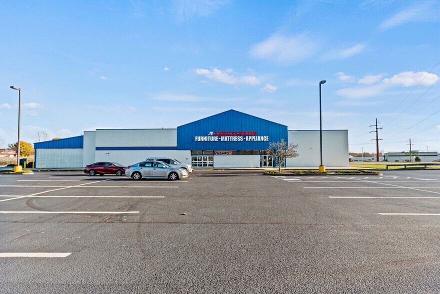 More Photos Of 1-42 Fairhaven Commons Way, Fairhaven Unknown For Lease