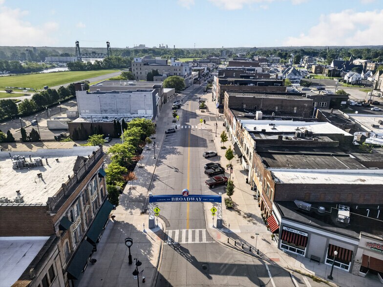 More Photos Of 573-577 Broadway, Lorain Storefront Retail Residential For Sale