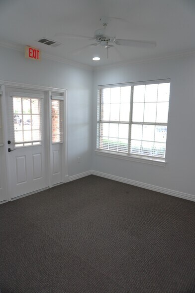 More Photos Of 5850 Town & Country Blvd, Frisco Medical For Lease