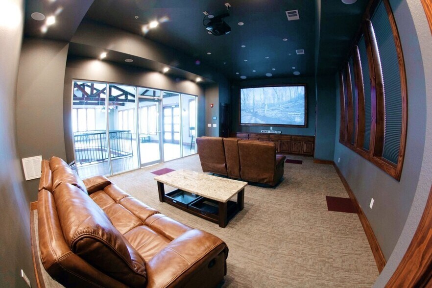 More Photos Of 2888 Nash St, Bryan Apartments For Sale