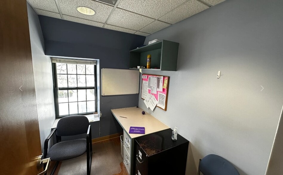 More Photos Of 105 Merrick St, Worcester Medical For Sale