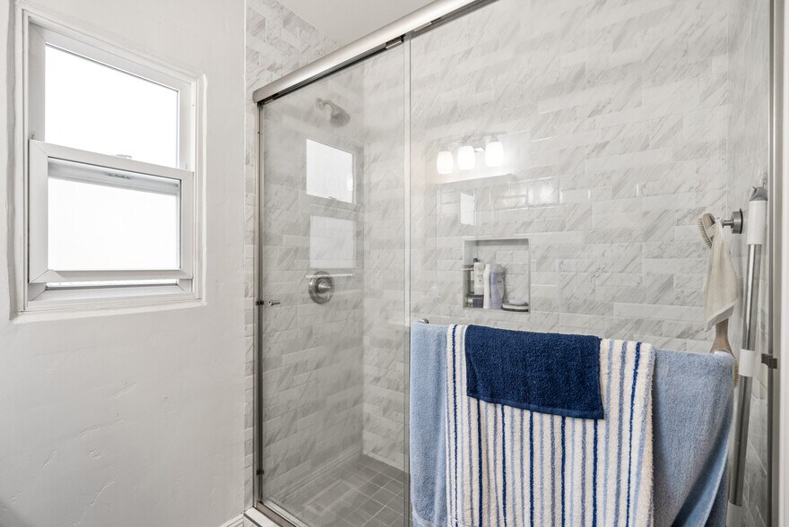 More Photos Of 1217 Capuchino Ave, Burlingame Apartments For Sale